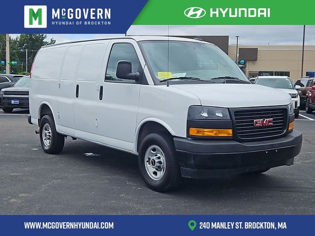 2023 GMC Savana Base