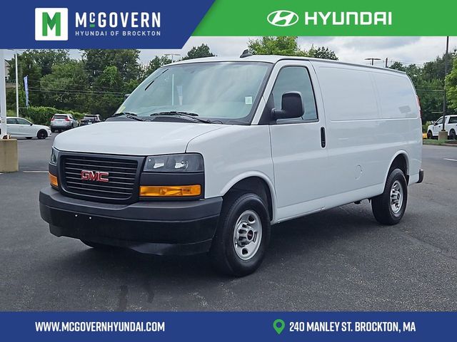 2023 GMC Savana Base