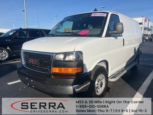 2023 GMC Savana Base