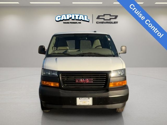 2023 GMC Savana Base