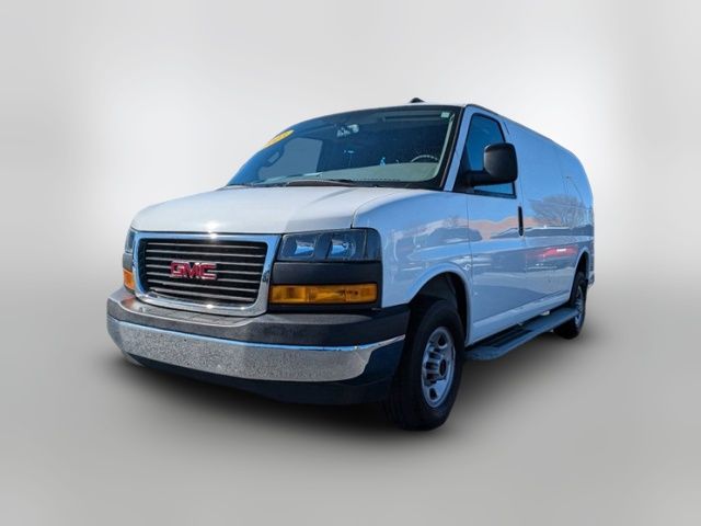 2023 GMC Savana Base