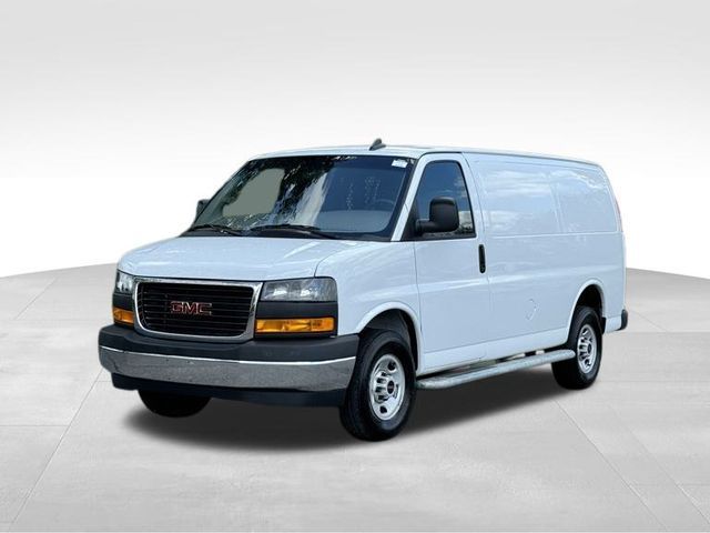 2023 GMC Savana Base