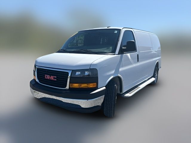 2023 GMC Savana Base