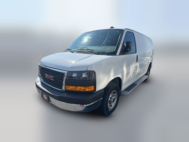 2023 GMC Savana Base