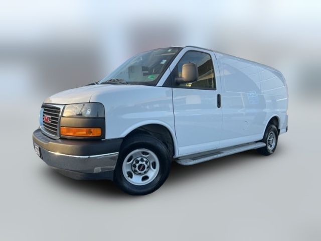 2023 GMC Savana Base