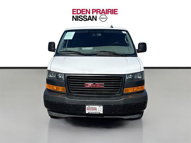 2023 GMC Savana Base