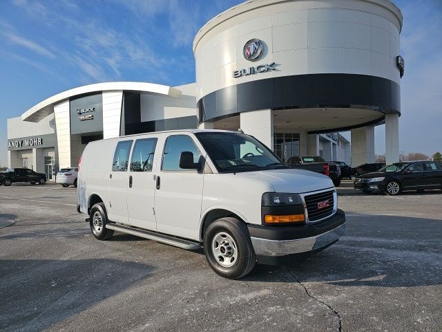 2023 GMC Savana Base