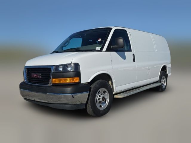 2023 GMC Savana Base