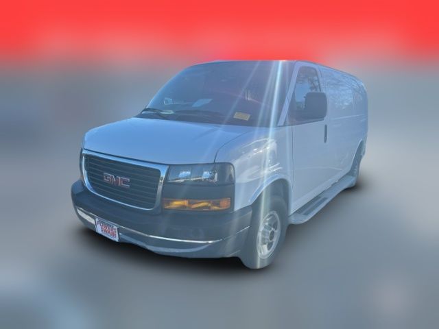 2023 GMC Savana Base