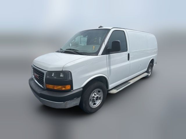 2023 GMC Savana Base