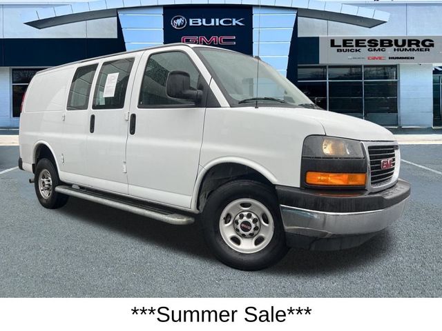 2023 GMC Savana Base