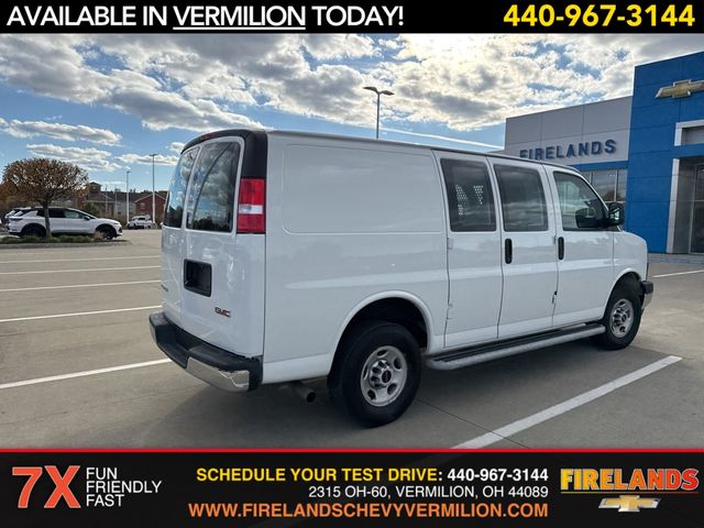 2023 GMC Savana Base