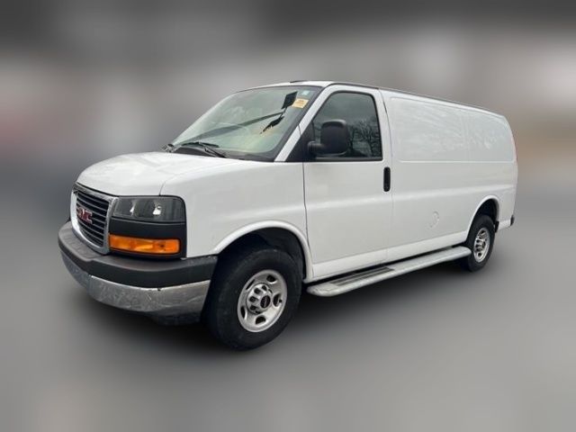 2023 GMC Savana Base