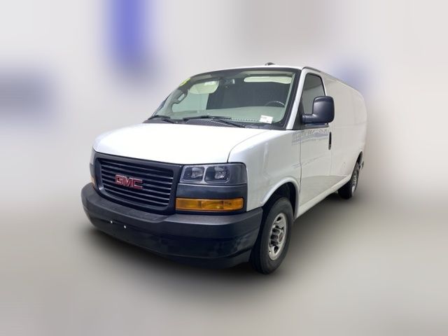 2023 GMC Savana Base