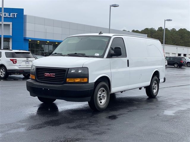 2023 GMC Savana Base