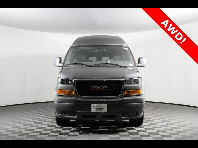 2023 GMC Savana Base