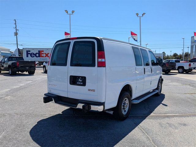 2023 GMC Savana Base
