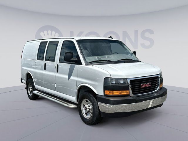 2023 GMC Savana Base