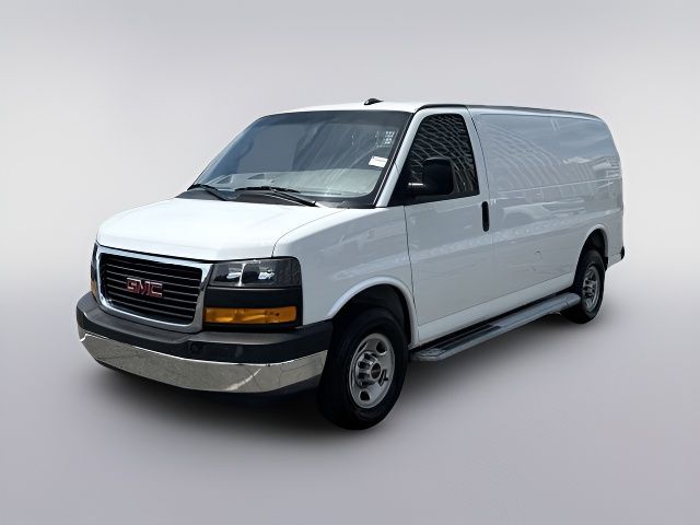 2023 GMC Savana Base