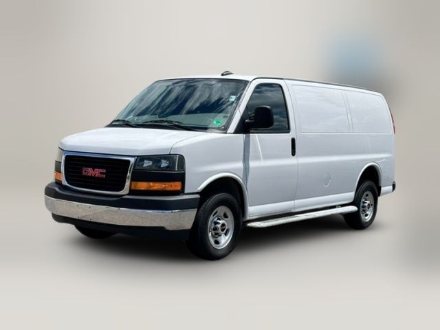 2023 GMC Savana Base