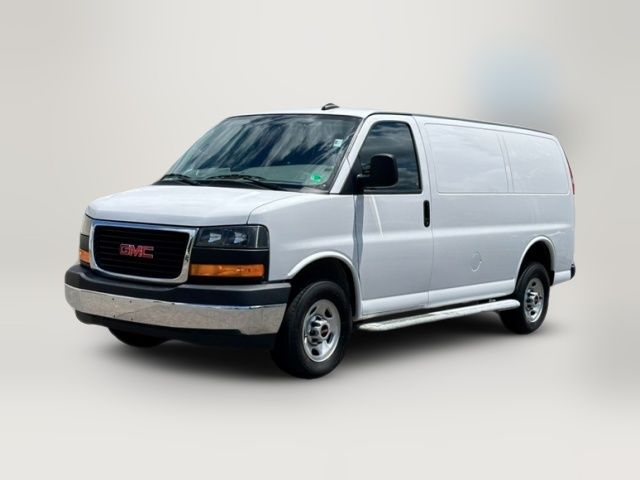 2023 GMC Savana Base