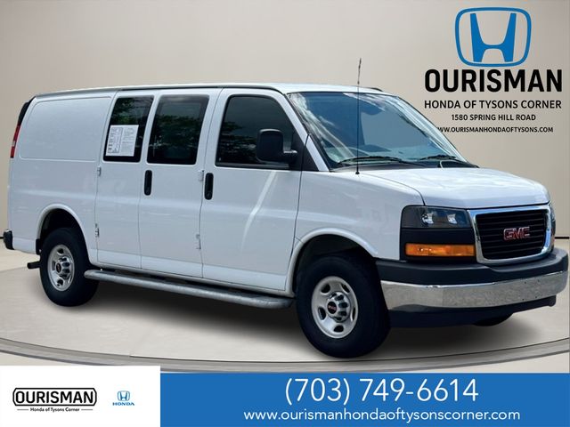 2023 GMC Savana Base
