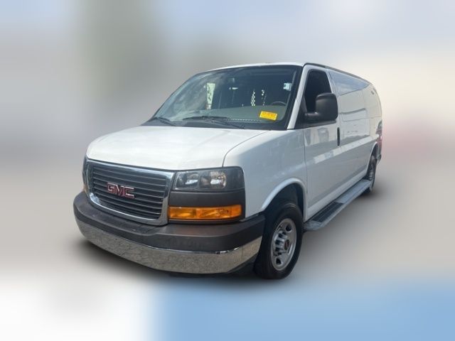 2023 GMC Savana Base
