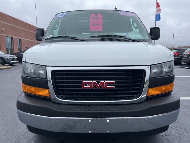 2023 GMC Savana Base