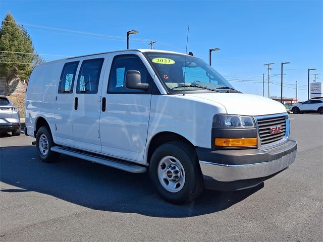 2023 GMC Savana Base