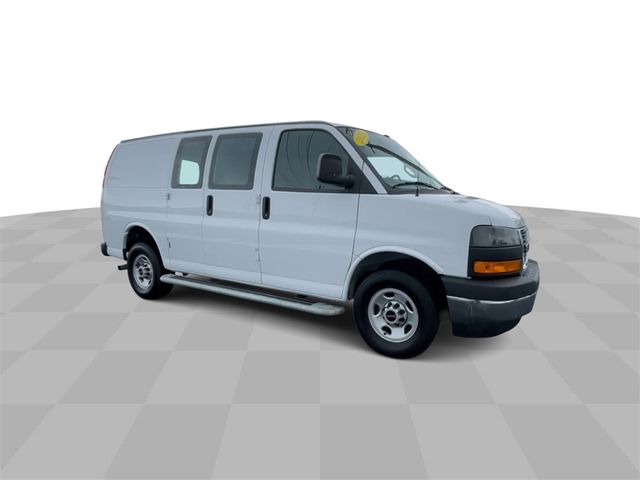 2023 GMC Savana Base