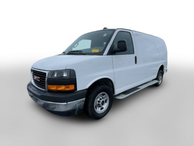 2023 GMC Savana Base