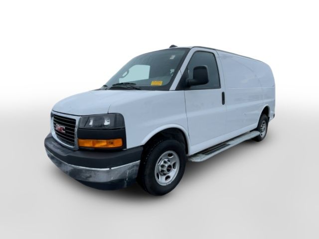 2023 GMC Savana Base