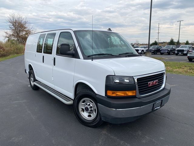 2023 GMC Savana Base