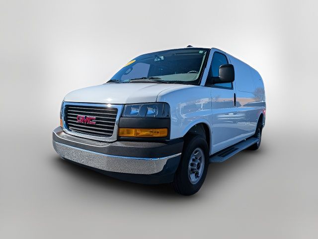 2023 GMC Savana Base