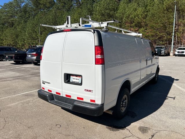 2023 GMC Savana Base