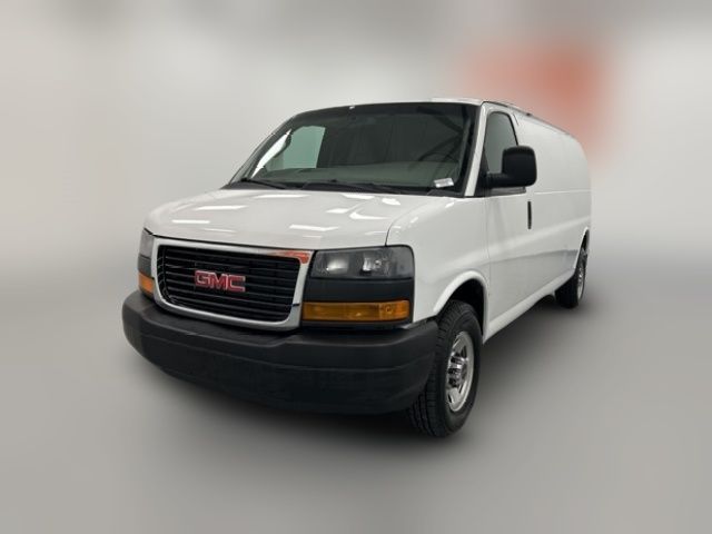 2023 GMC Savana Base