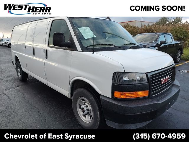 2023 GMC Savana Base