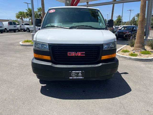 2023 GMC Savana Base