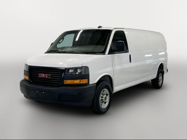 2023 GMC Savana Base