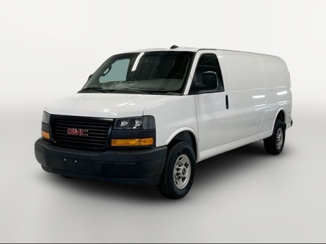 2023 GMC Savana Base