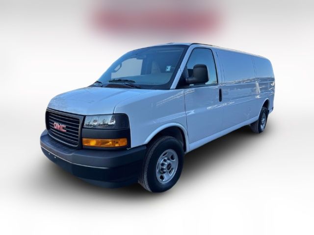 2023 GMC Savana Base