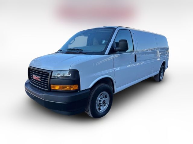 2023 GMC Savana Base