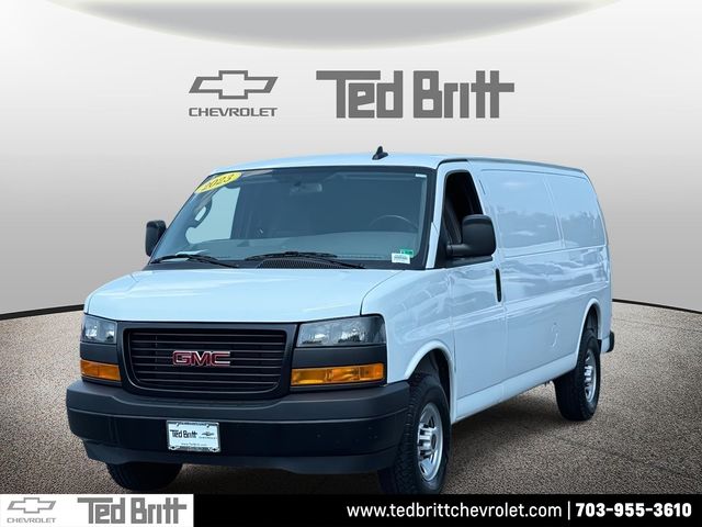 2023 GMC Savana Base