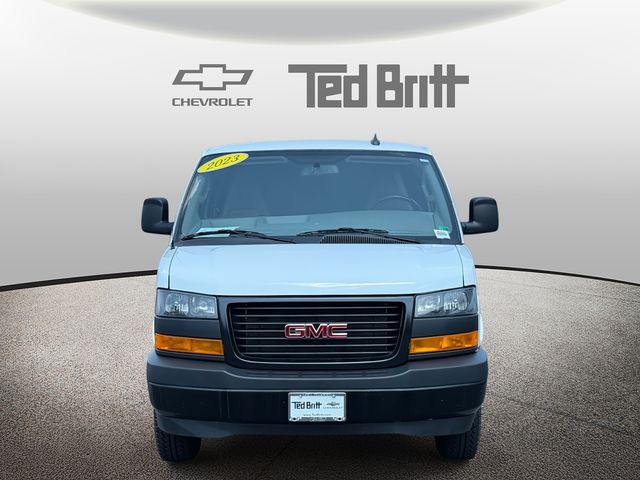 2023 GMC Savana Base