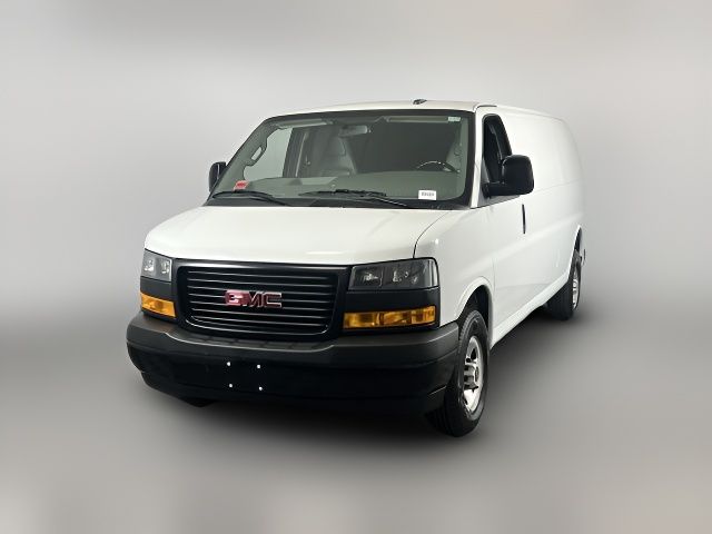 2023 GMC Savana Base