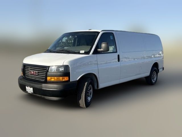 2023 GMC Savana Base