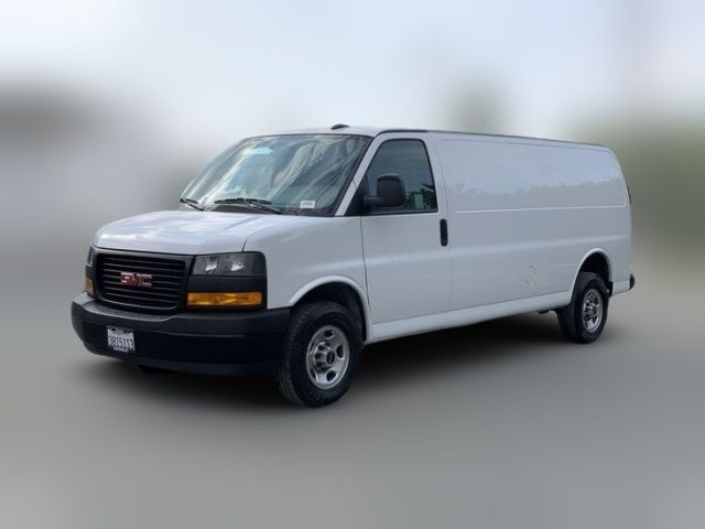 2023 GMC Savana Base