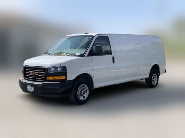 2023 GMC Savana Base