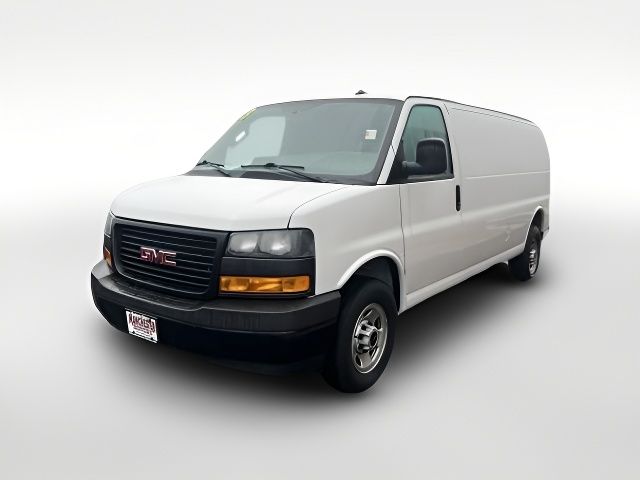 2023 GMC Savana Base