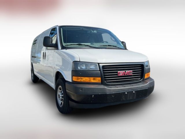 2023 GMC Savana Base